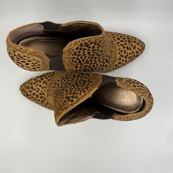 BCBGeneration Animal Print Bootie (7.5) - Picture 4 of 6